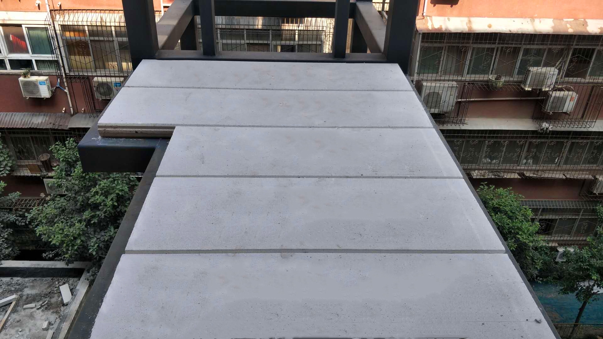 輕質(zhì)蒸壓加氣混凝土<a href='http://liziyao.cn/cp/e/' target='_blank'><u>樓板</u></a>安裝效果